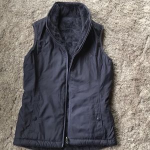 Reversible The North Face vest!
